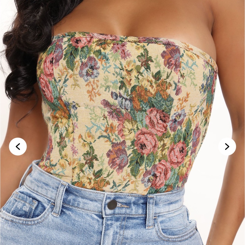 FN New laced up corset.